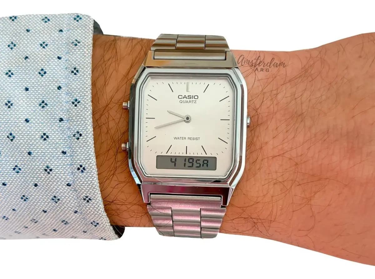 Relógio masculino Casio AQ-230a-1d... Amsterdamarg... Malha prateada, moldura prateada, fundo prateado, bastões — foto 1 de 6